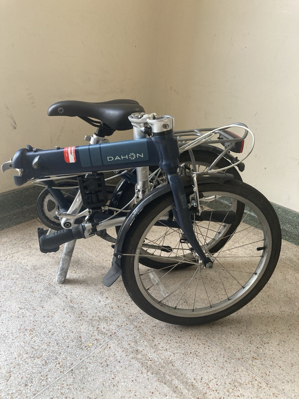 Dahon Vitesse D3 compact Alloy Folding Bike