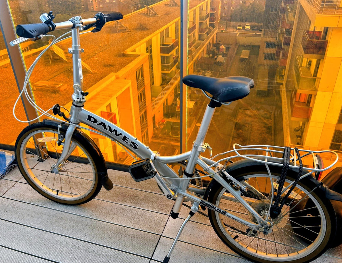 Dawes Adjustable Folding Bike in Silver, excellent condition