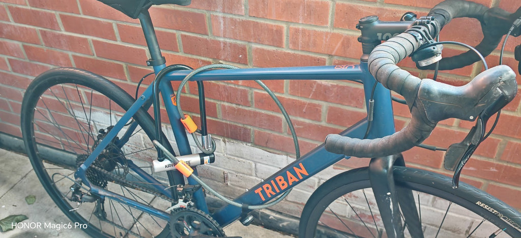 Triban RC120 Disc Road Bike Lightweight Reliable