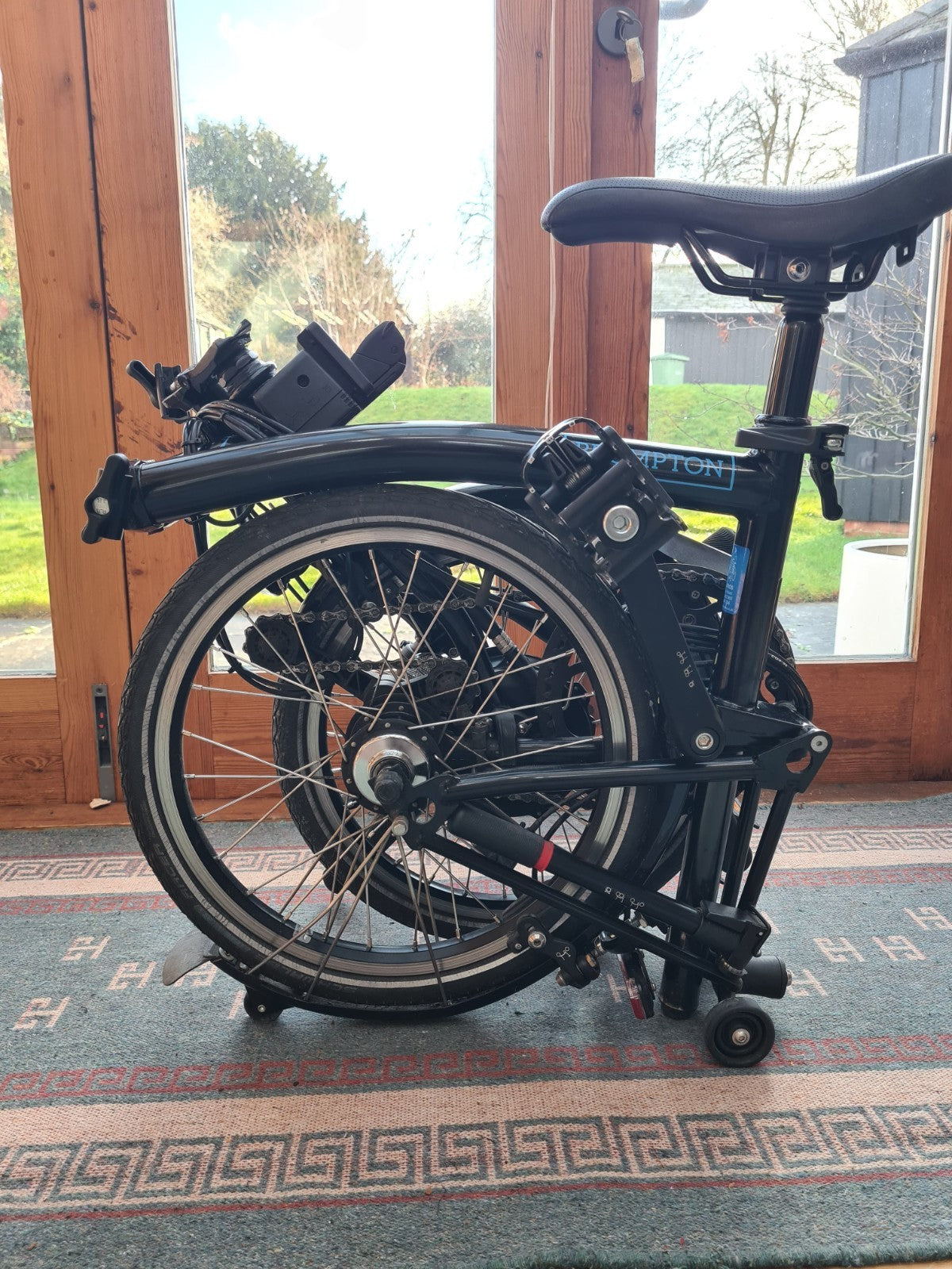 Brompton Electric C Line - 6 Speed - Mid Black + City bag