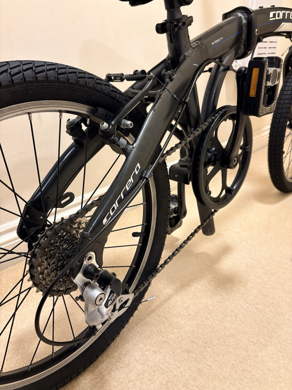 Carrera Intercity 8-Speed 20'' Wheels Folding Bike Black Excellent Condition