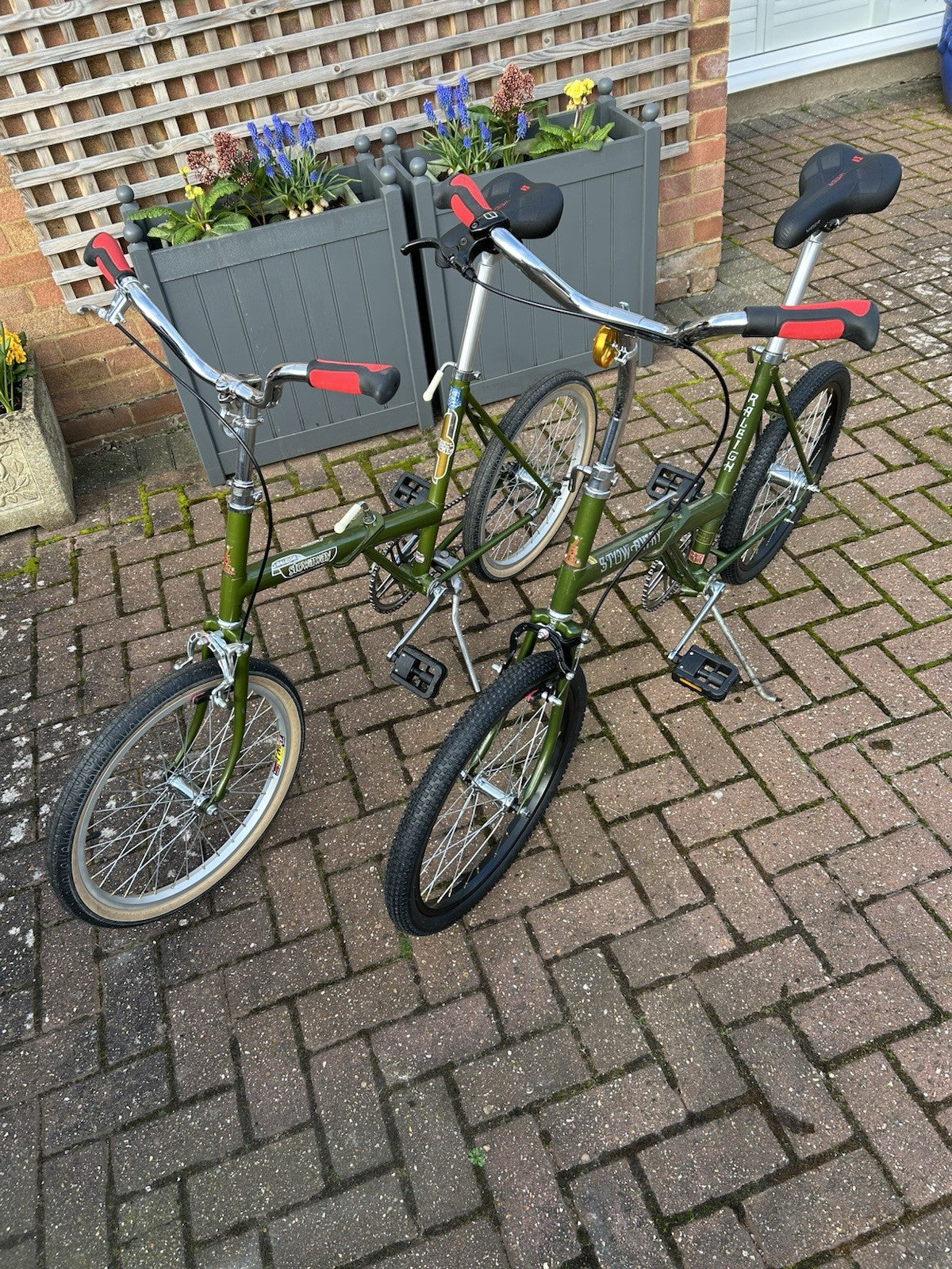 Pair of Customised Retro Nottingham-built Steel Raleigh Stowaway Folding Bikes