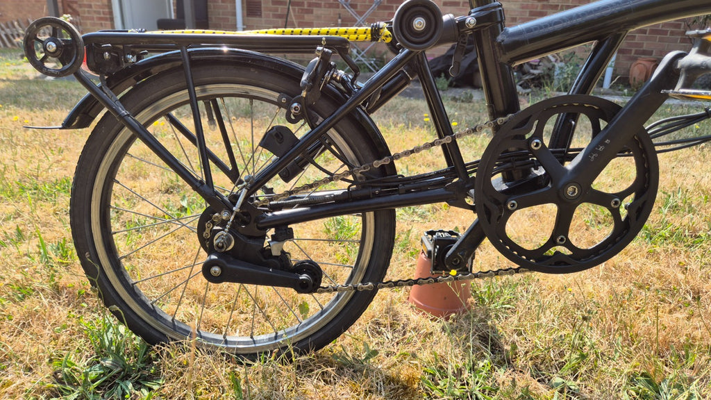 Brompton Folding Bike 6-Speed, Black H6R (2022)