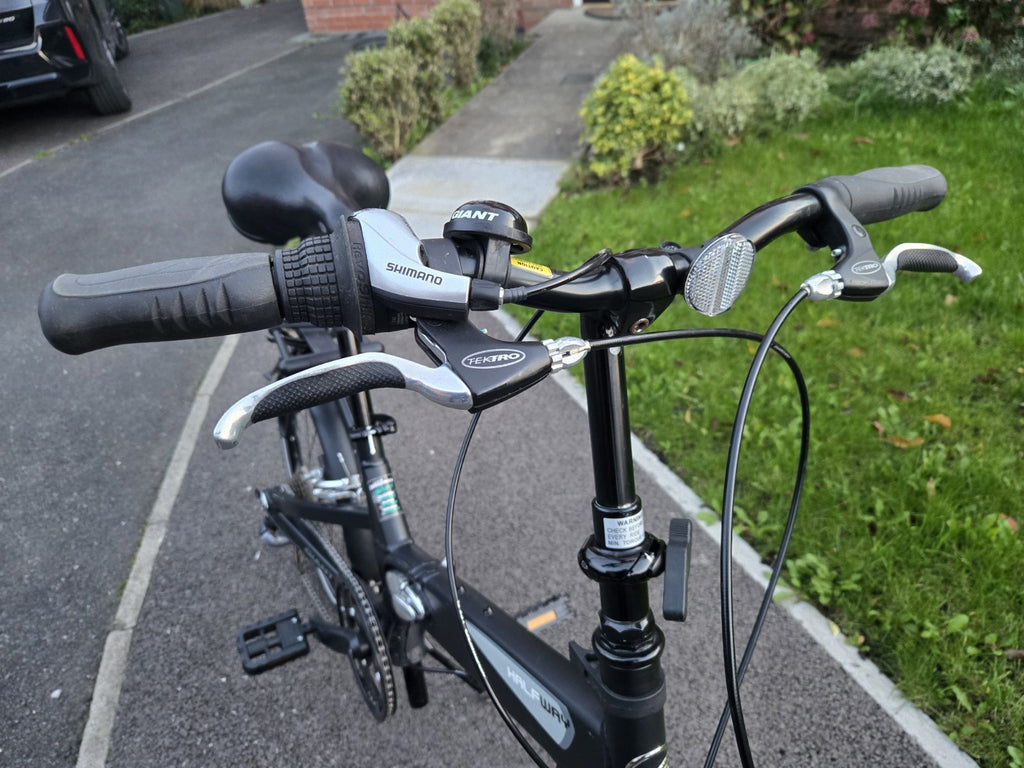 Giant Halfway Folding Bike 20'' Wheels