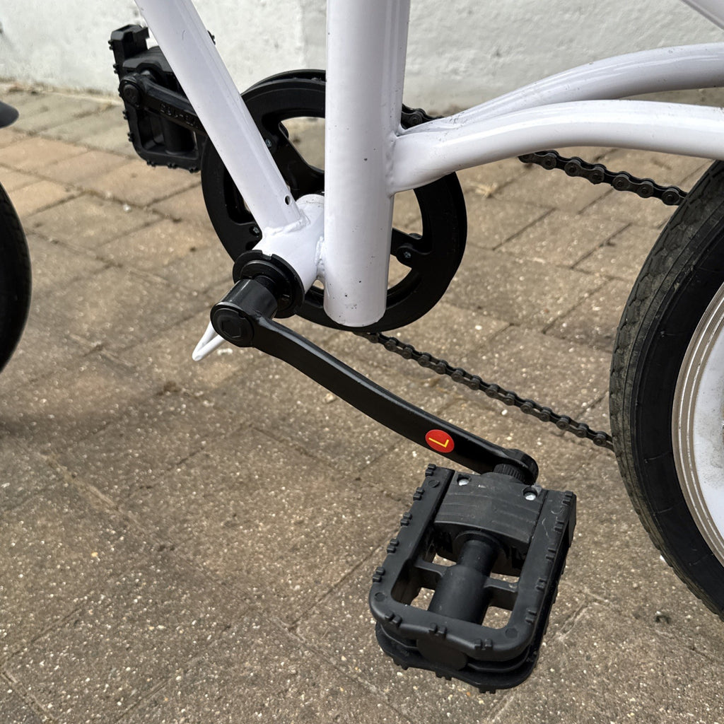 White Folding Bike Foldable City Bike for Adult 20" Commute Bicycle 6 Speed Gear