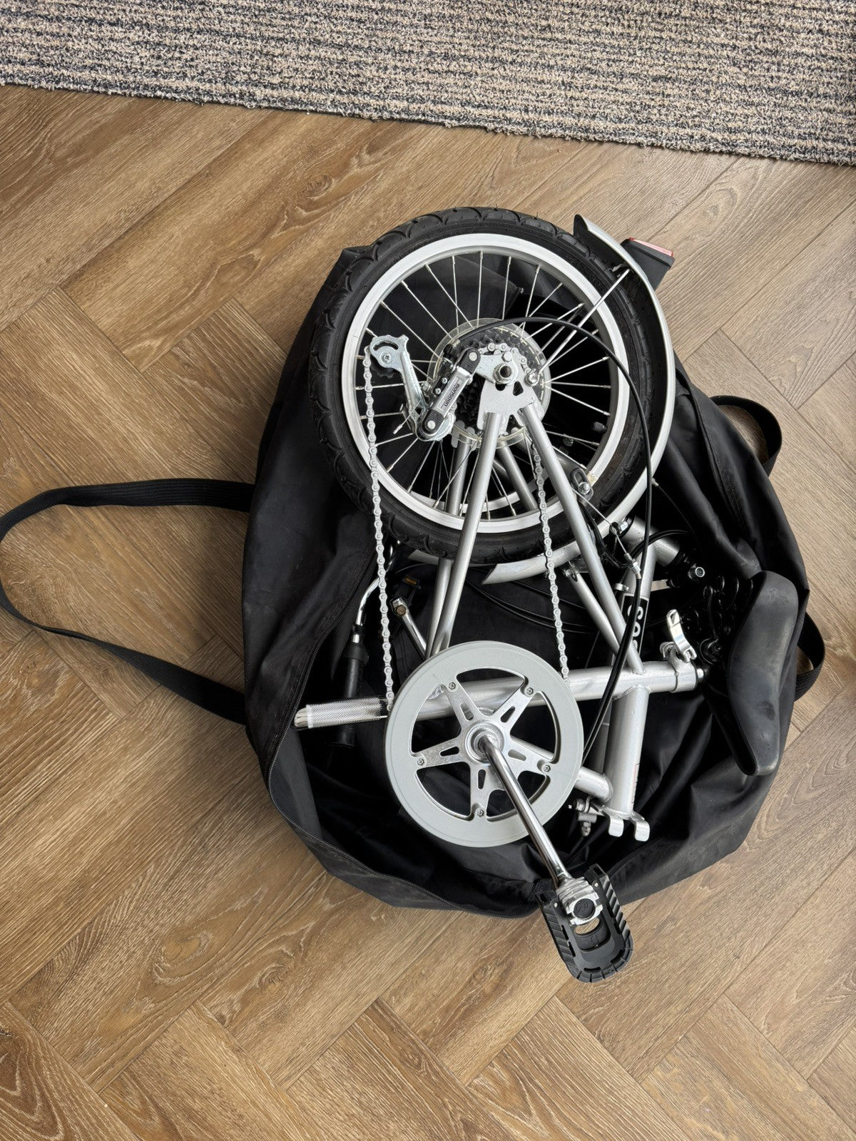 Seasure Folding Bike 16" 6-Speed Compact Lightweight Commuter Silver