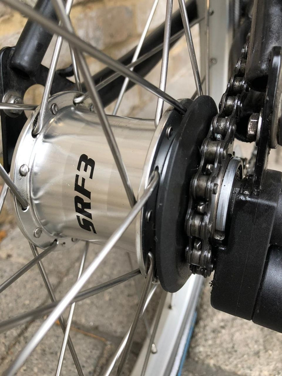 Brompton Black 3 Speed Mid M3L with Brooks Saddle & Grips - WORLDWIDE DELIVERY