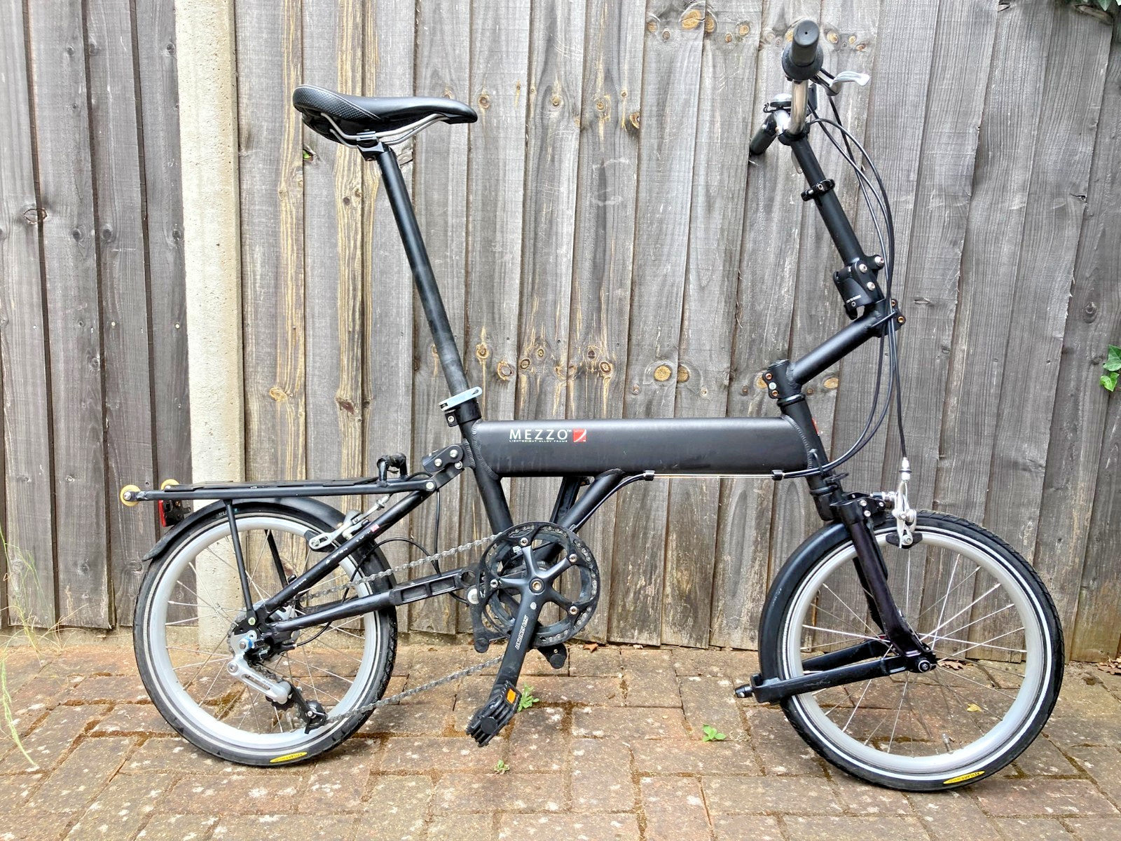 Mezzo i4 four speed black Folding Bike, 16” wheel, serviced, hardly used