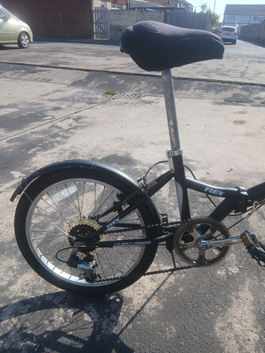 Challenge Flex Folding Bike Black, for Commuting and Camping, Rides As It Should