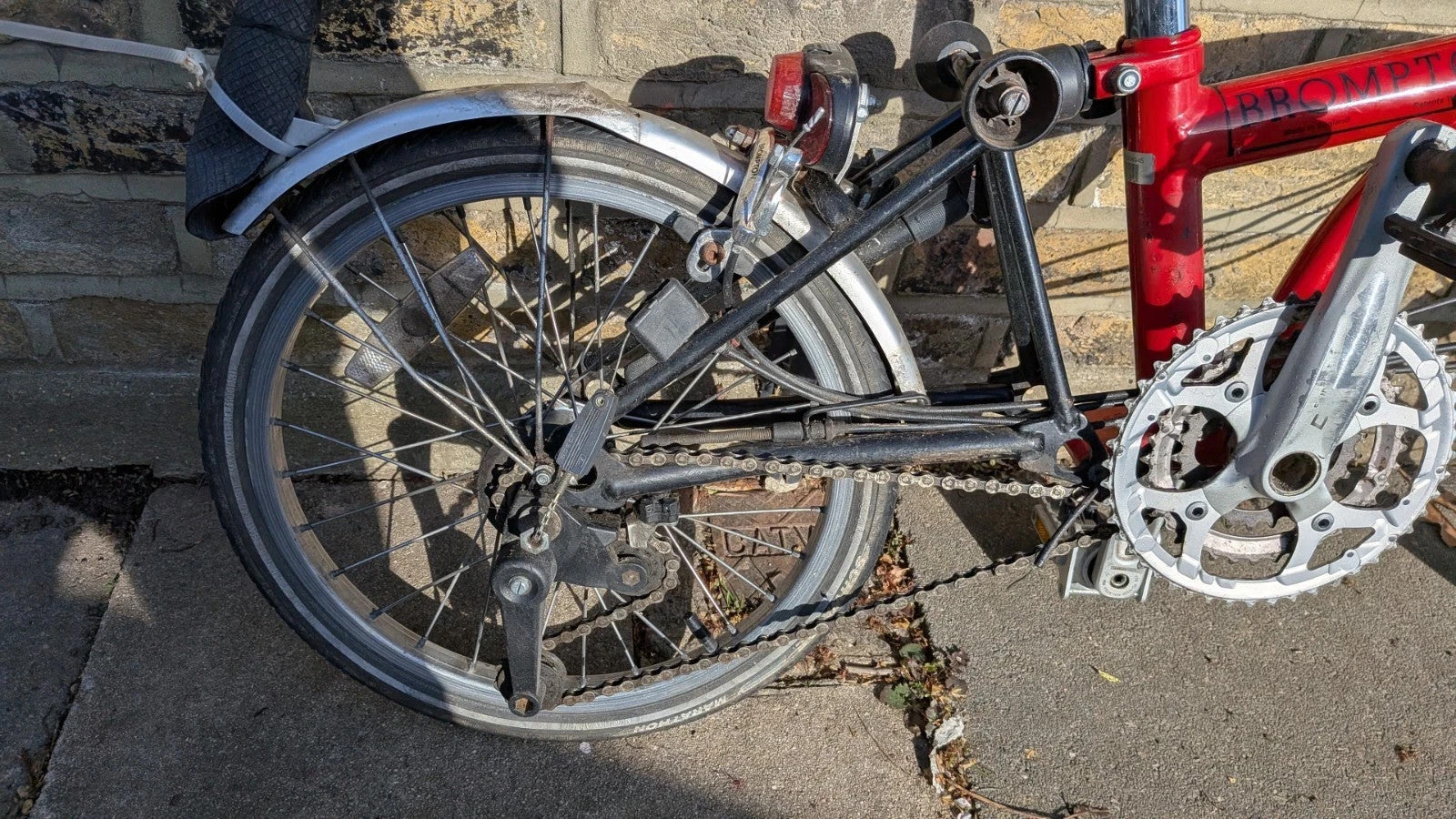 Brompton Folding Bike 6-Speed, Red