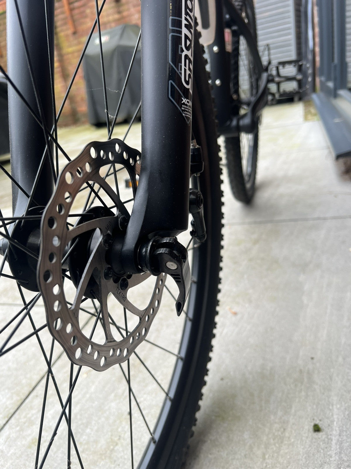 Montague Paratrooper Pro, Large, SDG Bel-Air Saddle, Defender M2 Mudguards