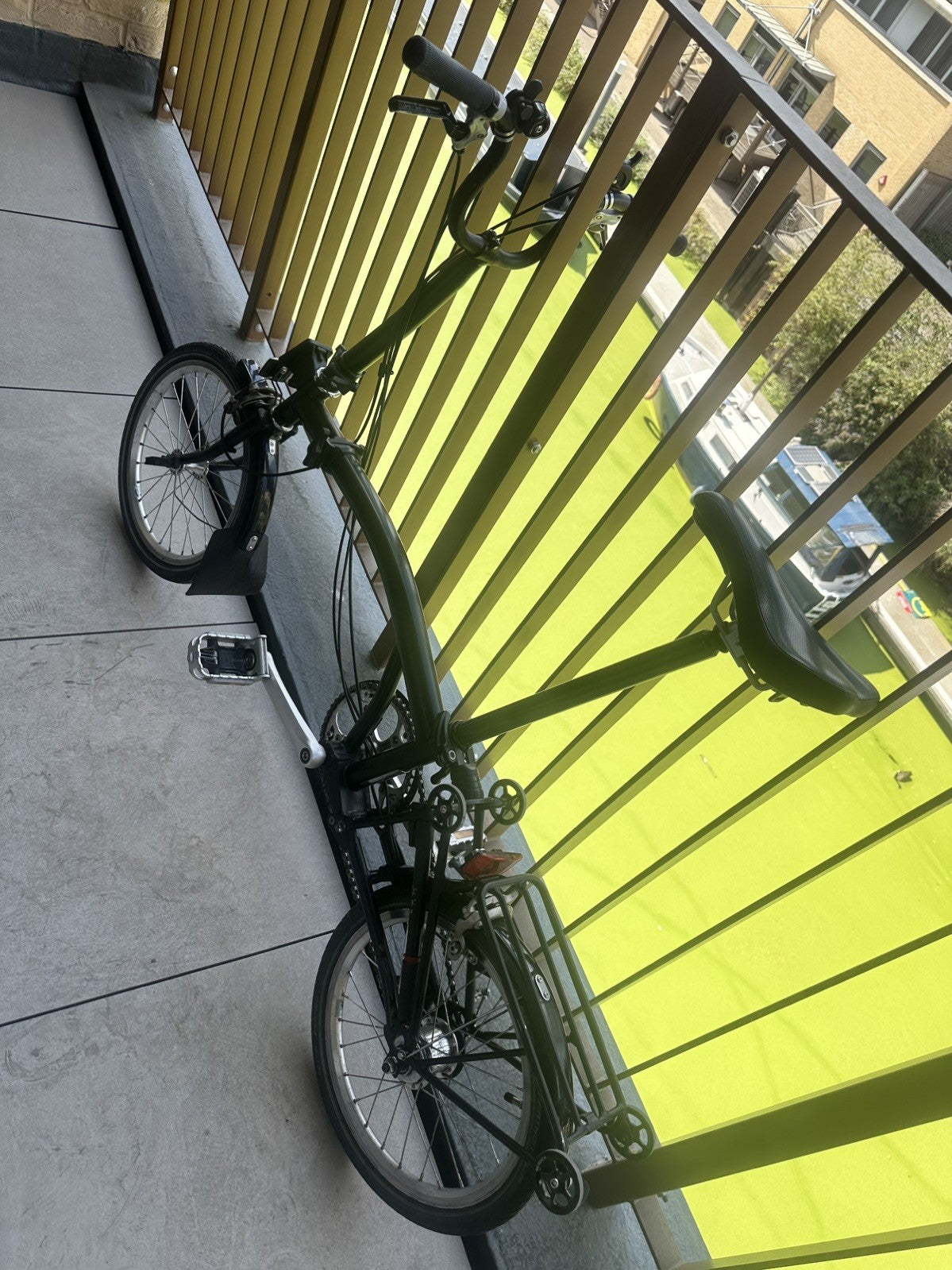 Brompton M6R 6Speed Folding Bike 2016 Black Rear Rack + Pump + Extended Seatpost