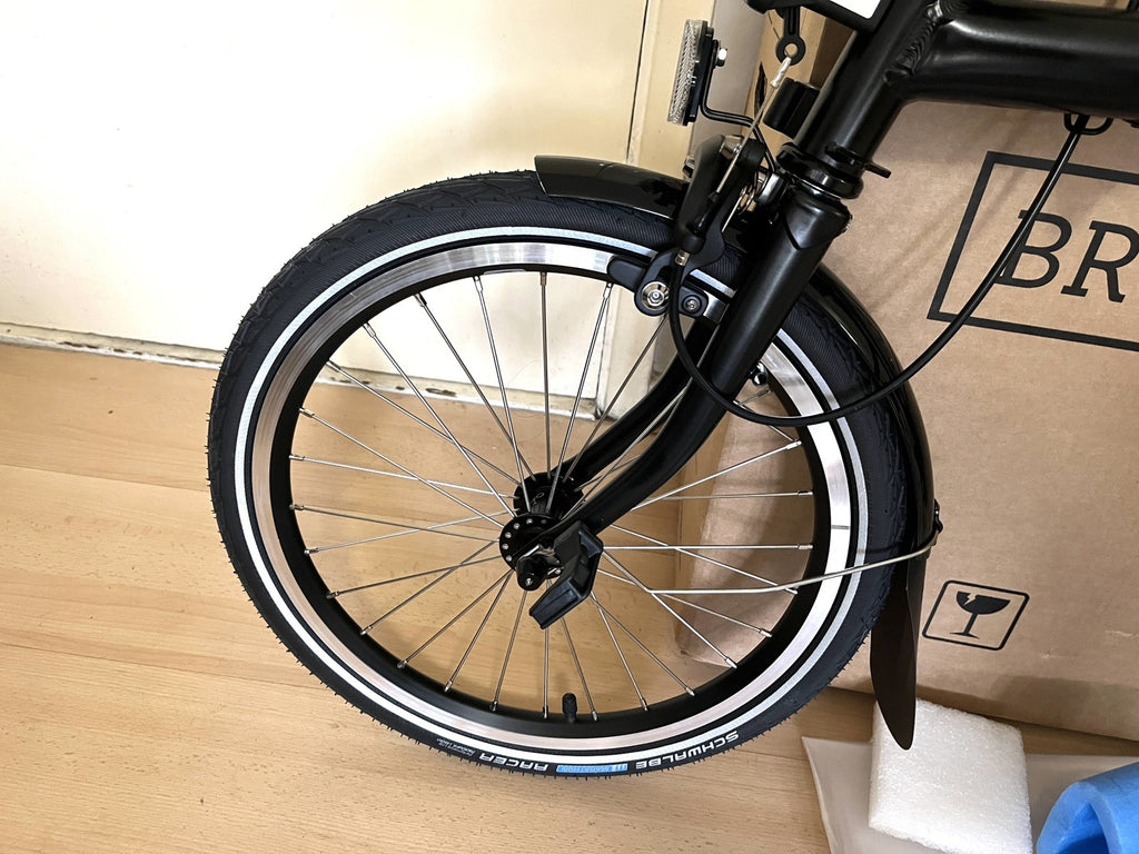 Brompton C Line, 2026 4 Speed Black, Black Ed, Mid bar NEW