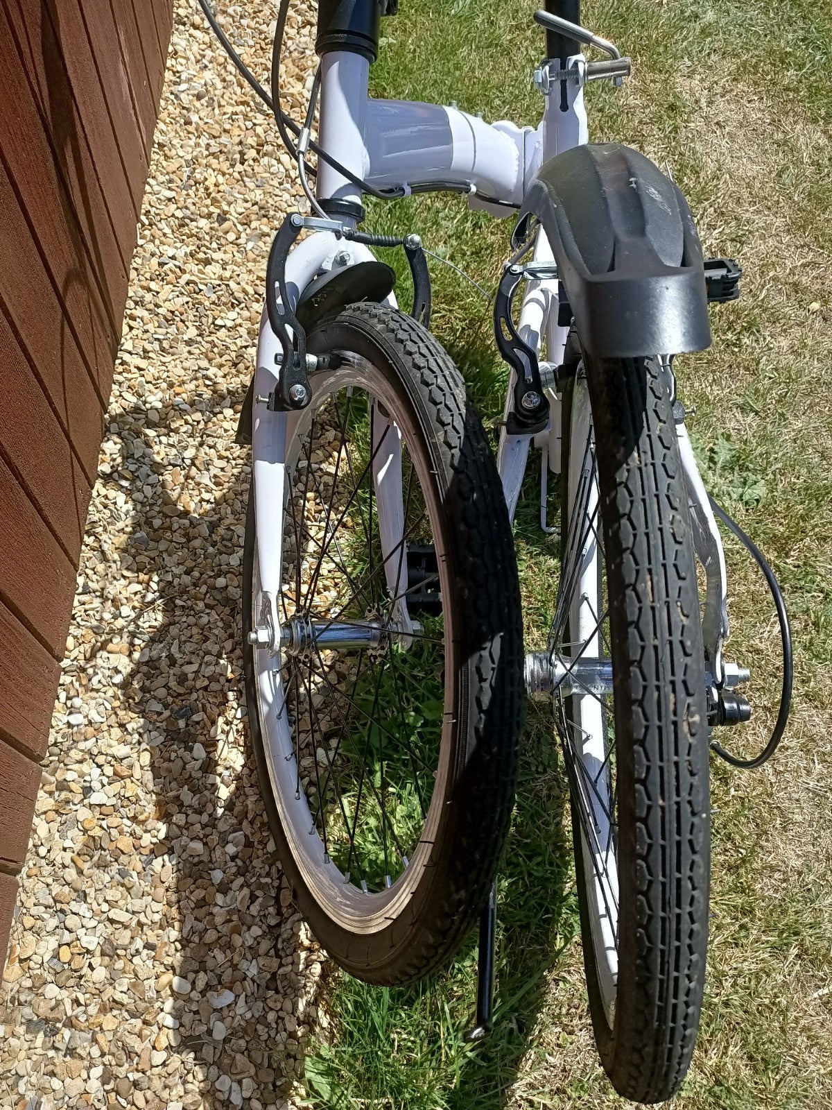7 Speed 20" Folding White Bike with stand #1216