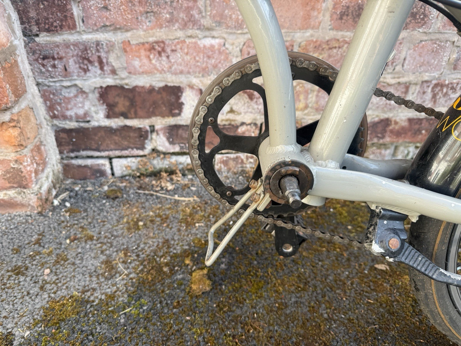 Raleigh Evo Two 20in Folding Bike Rim Brake Rear Rack MISSING PEDAL