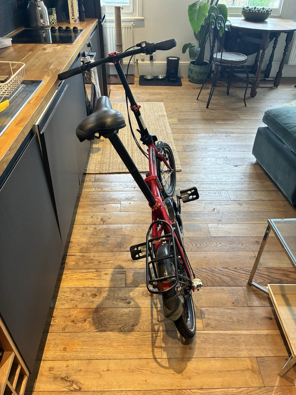 Dahon Curve i3 16in Folding Bike 3-Speed Hub Gears Rack Mudguards Red/Black