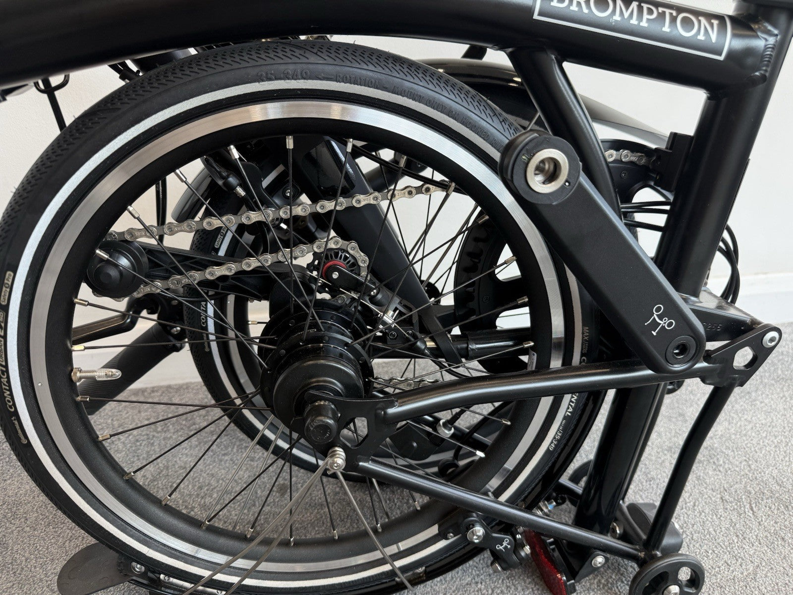 Brompton Folding Bike 12 Speed P Line Low Bar Excellent Condition Black Colour