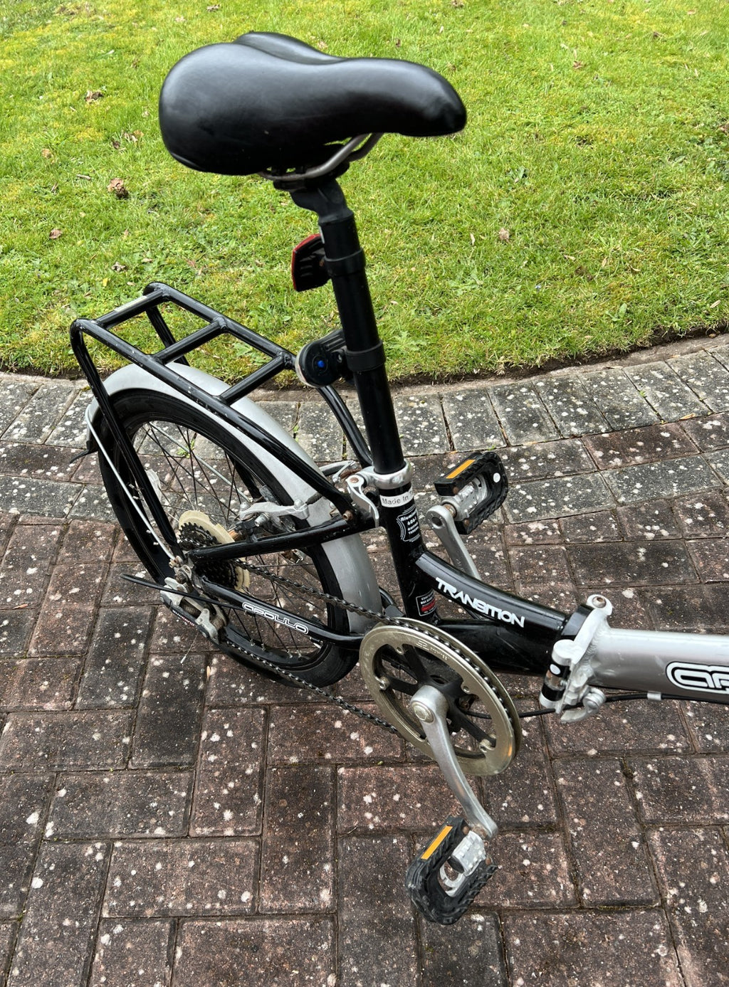 Apollo Transition Folding Bike.  20" Wheels.