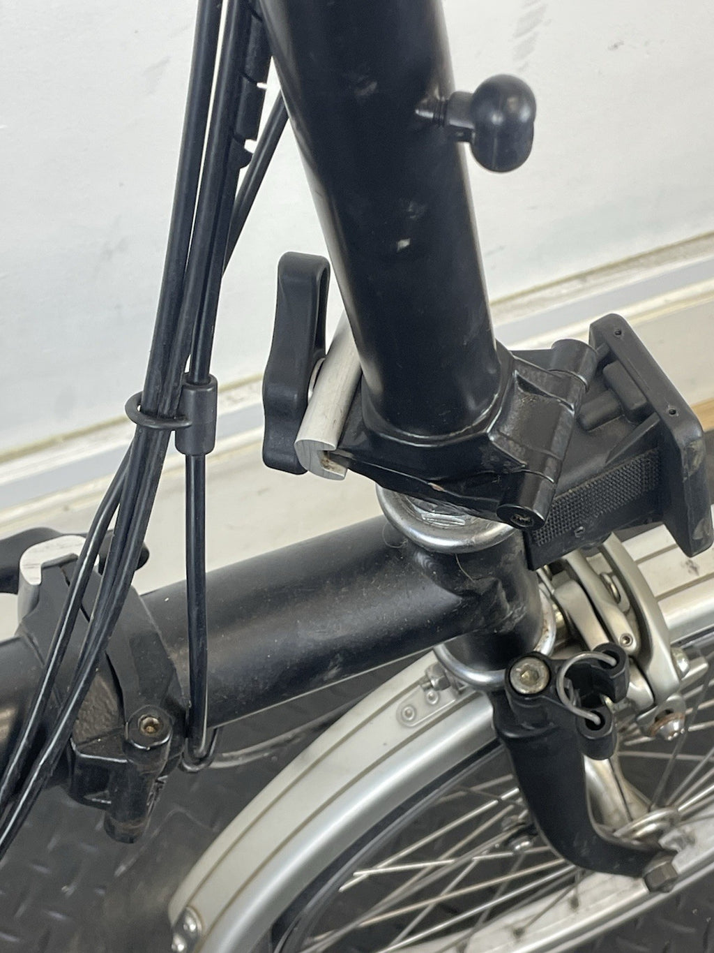 Brompton M6L Folding Bike - Black