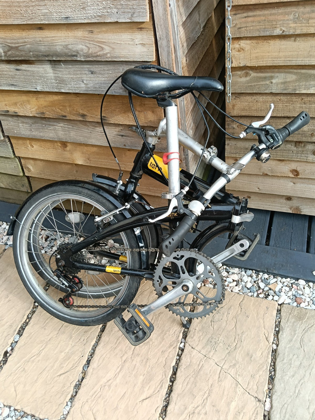 Tern Link C7 Folding Bike. 7 Speed 20" Wheels. Black