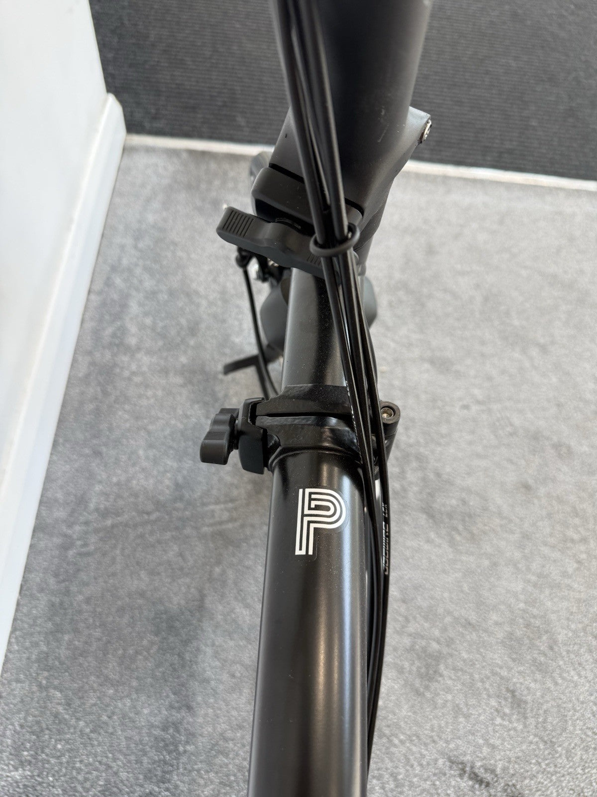 Brompton Folding Bike 12 Speed P Line Low Bar Excellent Condition Black Colour