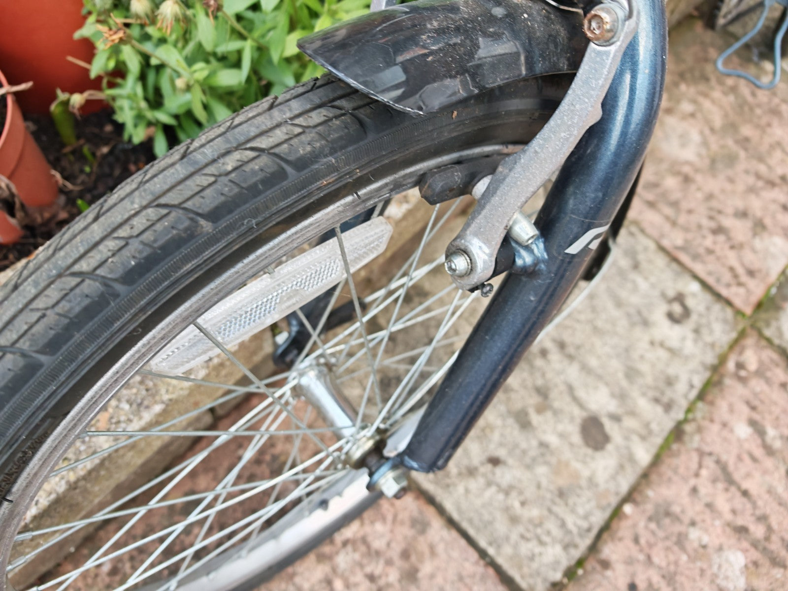 Raleigh Evo7SP Folding Bike 20-inch Wheels Great Condition