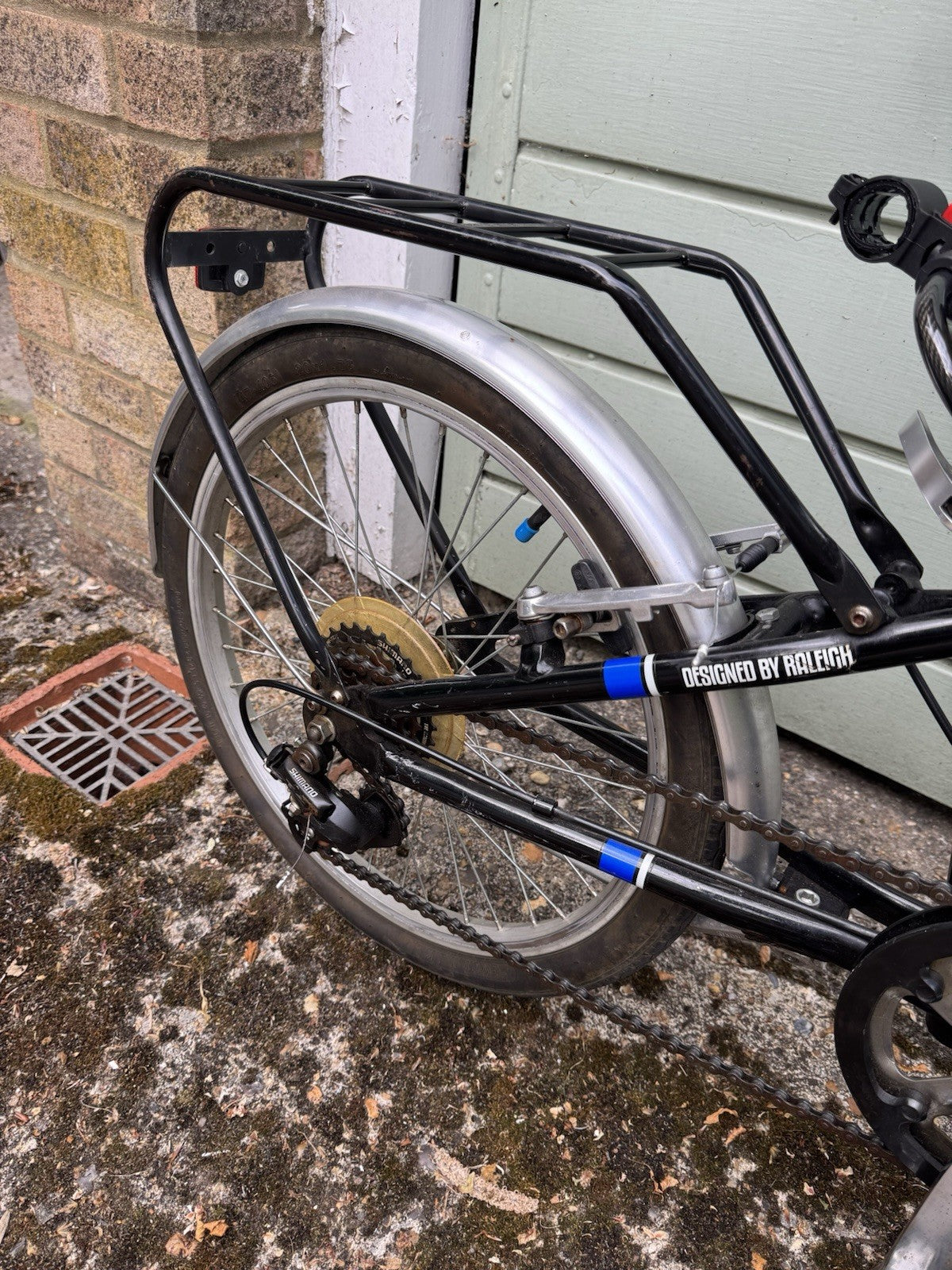 Raleigh Folding Bike 20-inch Wheels 6 Speed Shimano Gears