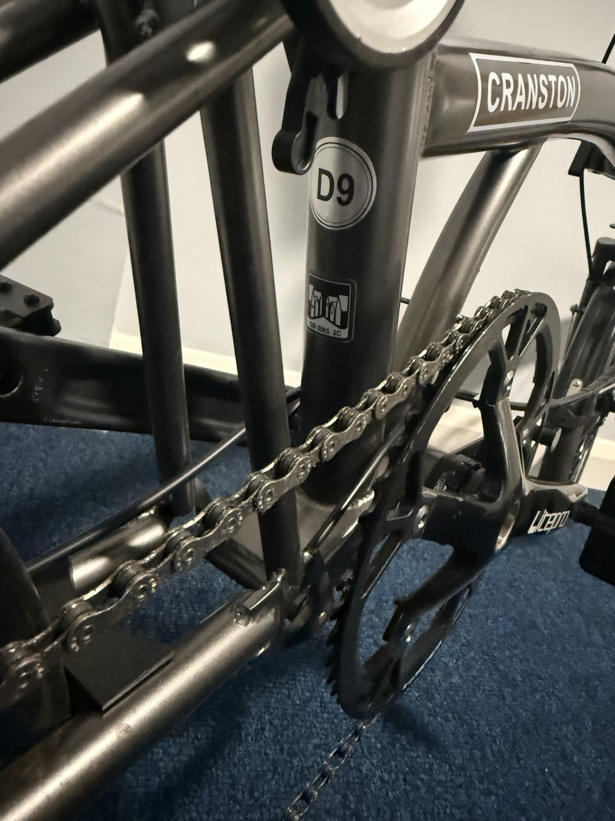 Cranston D9 Shimano Folding Bike (Excellent Condition)