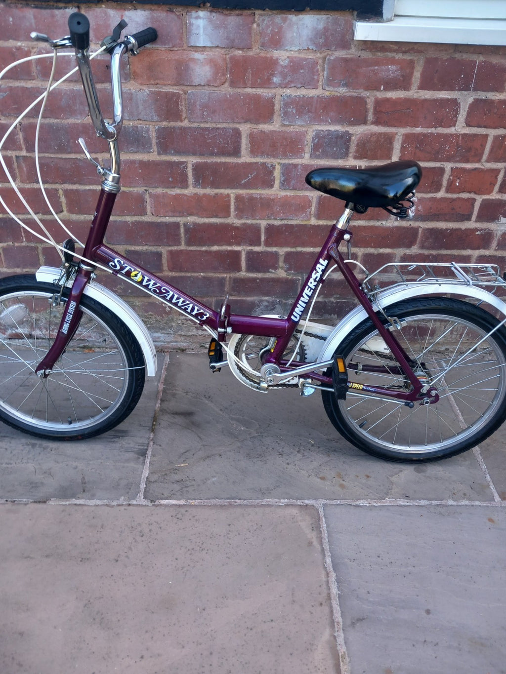 Universal Stowaway Folding Bike 3-Speed, 20" Wheels Excellent Condition
