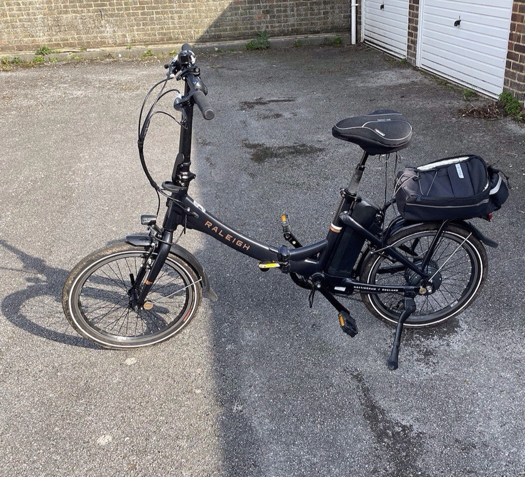 Rayleigh  Trans x Folding Bicycle 20 Inch 8 Speed Shimano Gears Black
