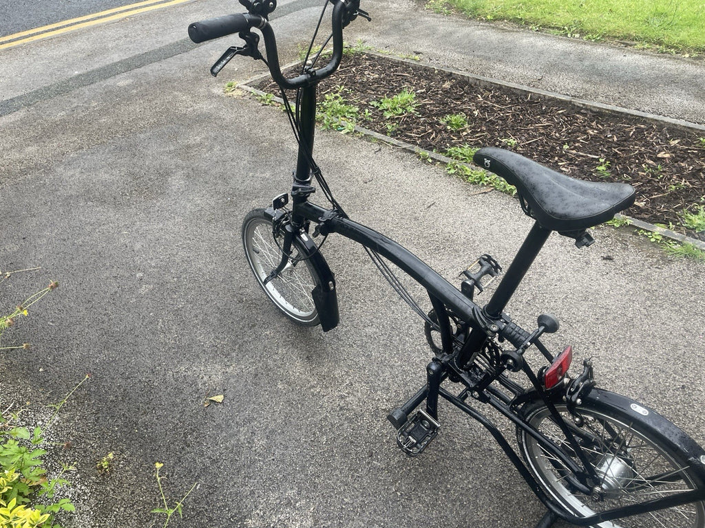 Brompton C Line Explore 6-Speed Black Edition with Mid-Handle Bars 🌏📦