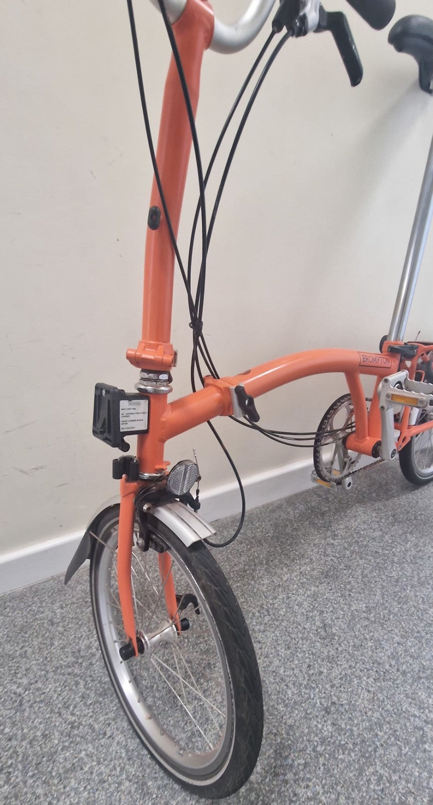 Brompton  C Line 6 Spd FLAME CORAL  Global P&P📦🌎✈️📬