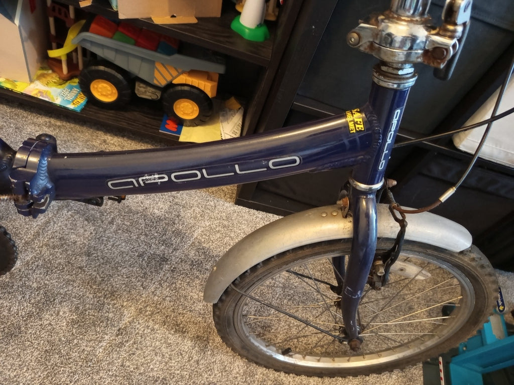 Apollo  Folding Bike.  20" Wheels.