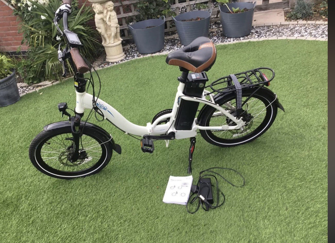 NCM Paris unisex 20” elec folding bike white