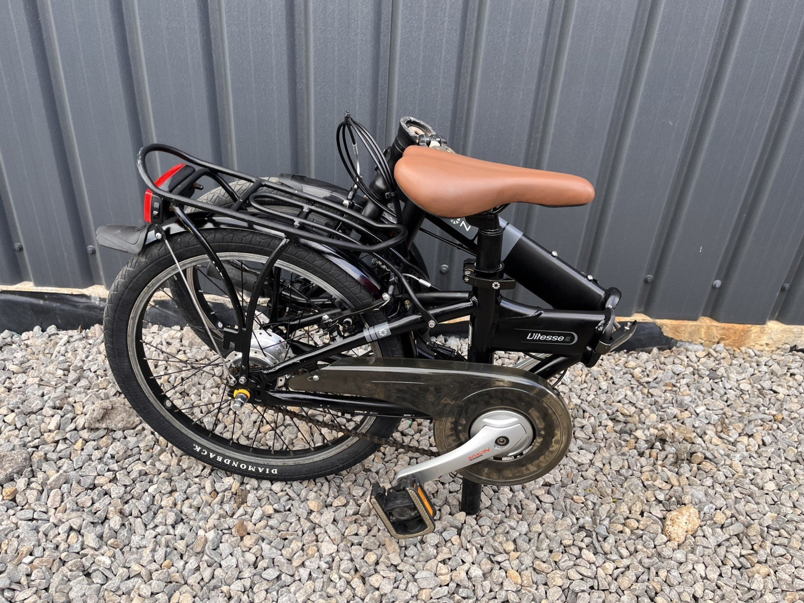 Dahon Vitesse D7HG Folding bicycle.