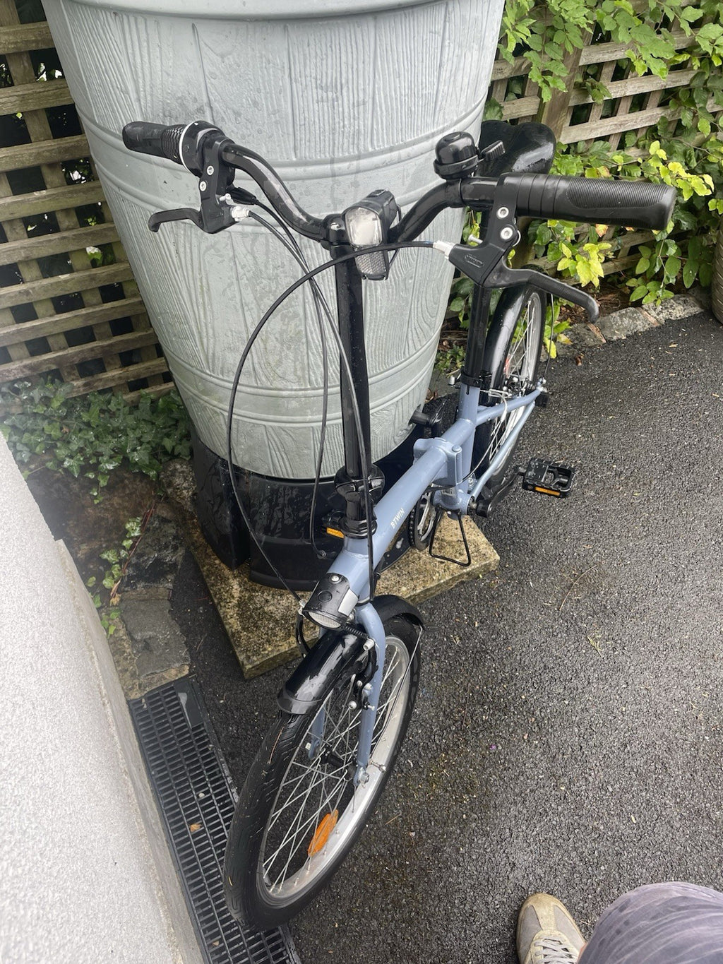BTWIN Fold Up Bike 13 Nm Lightweight Steel Frame Excellent Condition Used Only