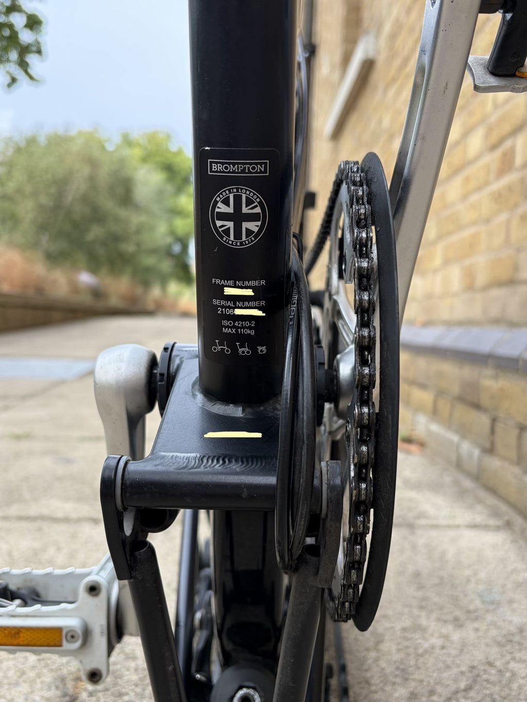 Brompton Folding Bike Black H6R H-type 6-speed Rear rack & mudguards 2021