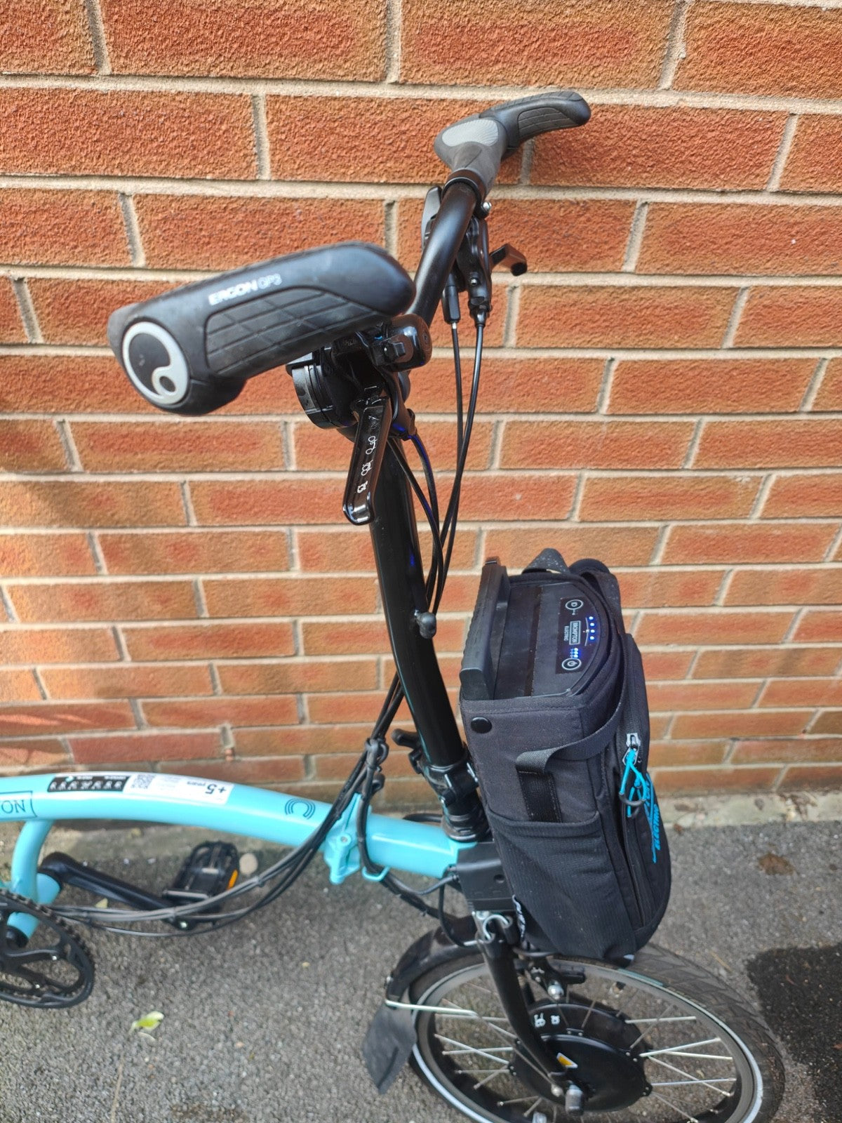 Brompton Electric C-Line, High. 6-speed. Turkish Green. Large and Small bags