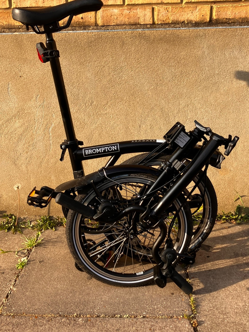 Brompton Folding Bike - C Line 12 Speed 2026 M Handlebar - Matt Black