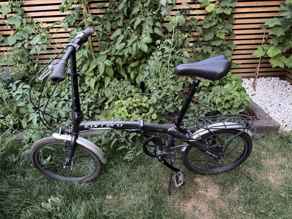 Carrera Intercity Folding Bike 8-Speed