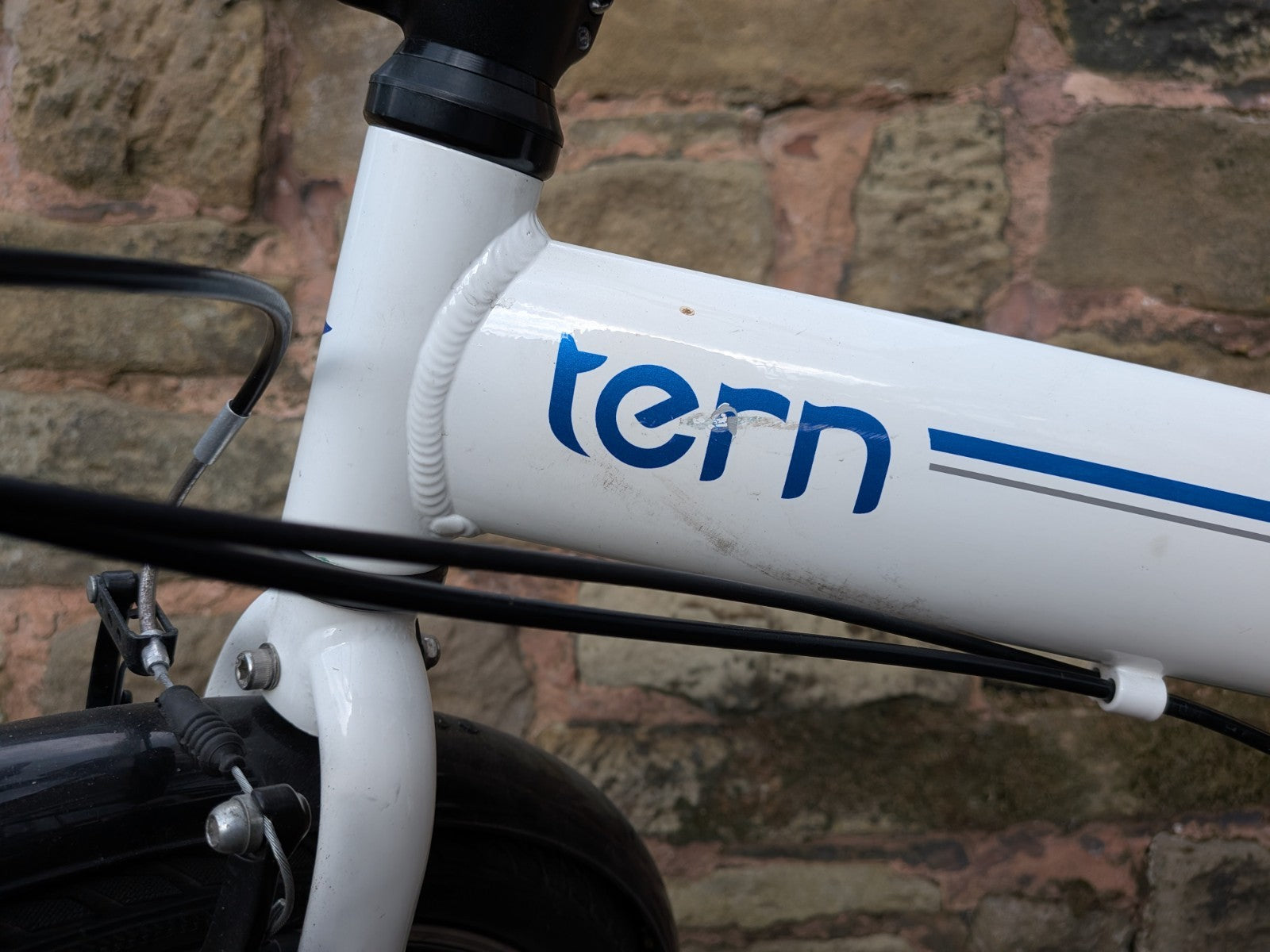 Tern Link B7 Folding Bike 20" 7- Speed - White - Great Condition