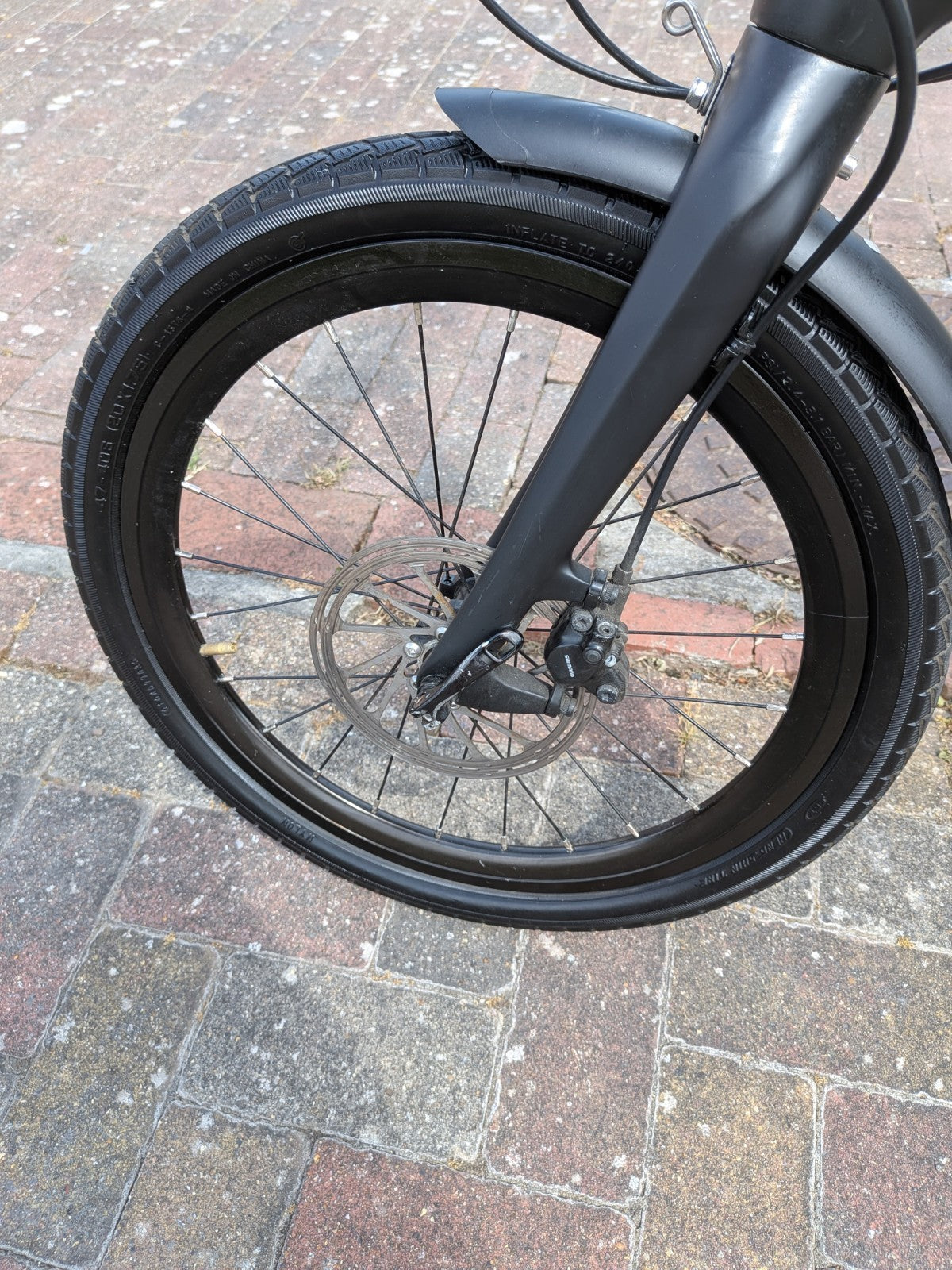 Furo Carbon POWERED Bike, Foldable,High Spec, Delivery Possible