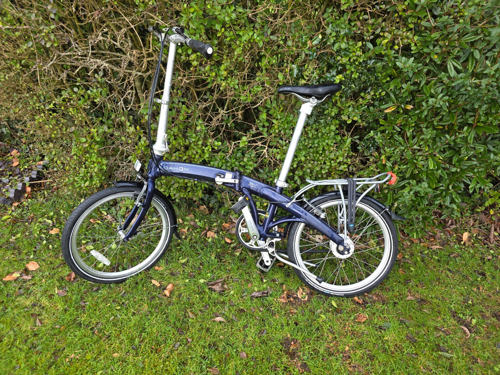 Dahon Mu P7 Lovely Condition, Hardly Used 6-Speed Folding Bike 19" Wheels Blue