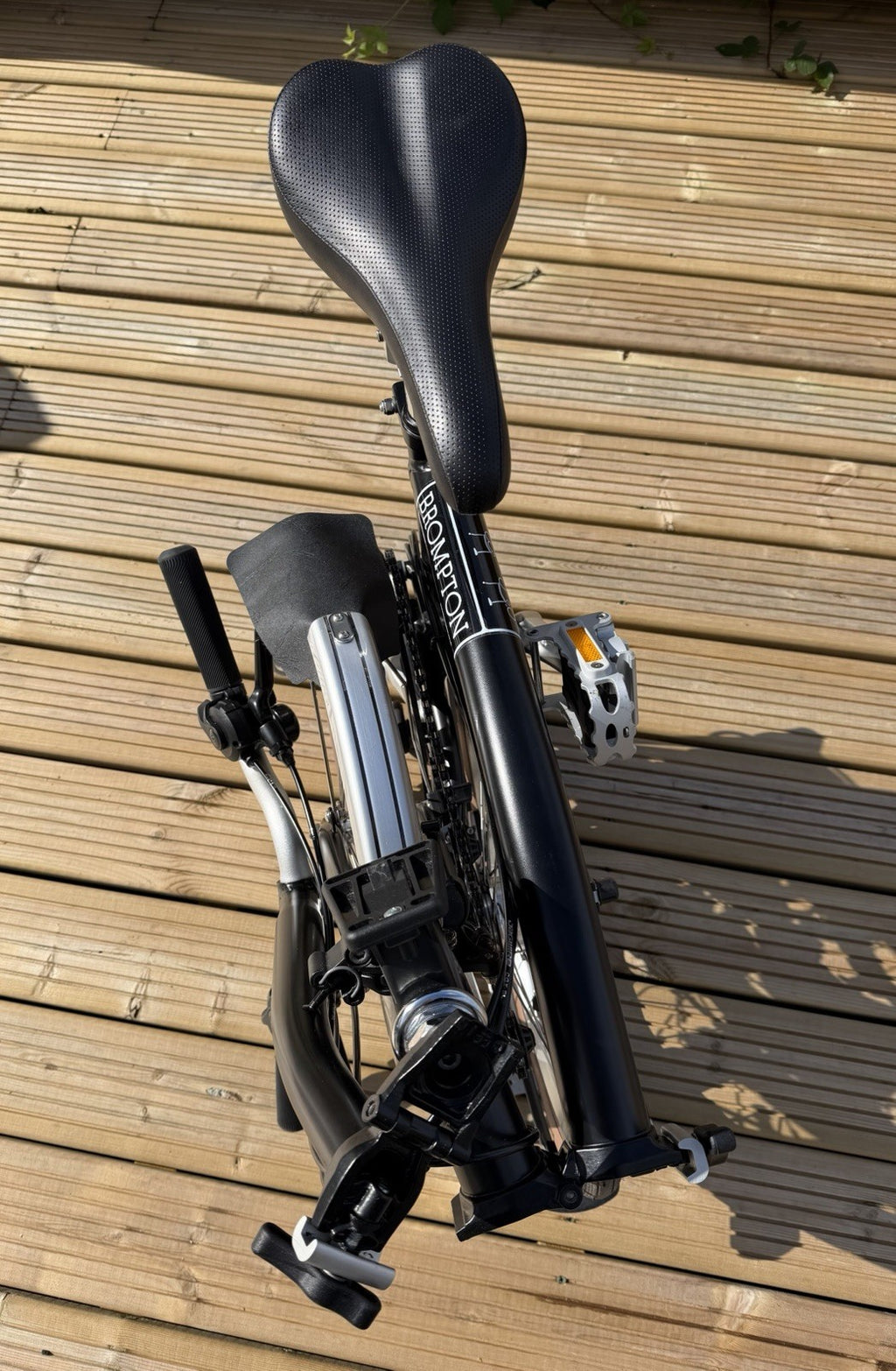 Brompton Folding Bike 6-Speed Black Excellent Used Condition