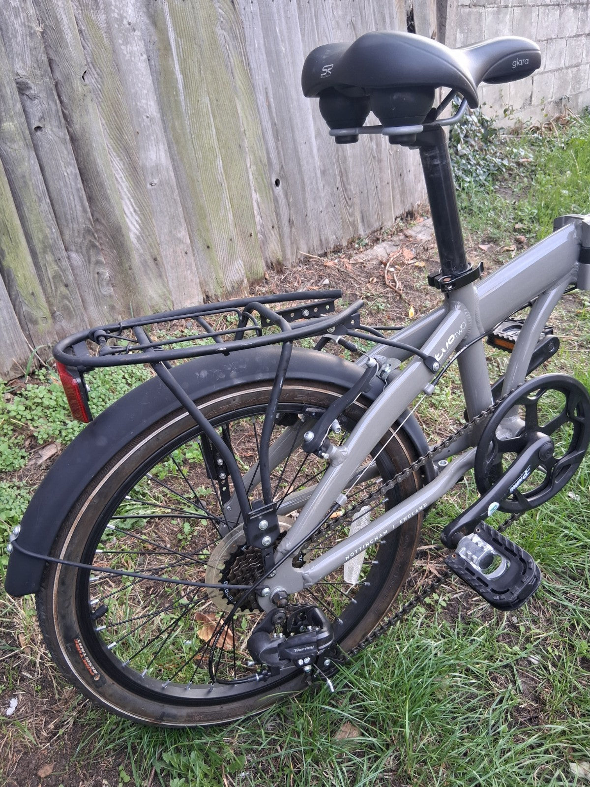 Raleigh Evo Two Folding Bike 7-speed Gears 20inch Wheels Gray Great Condition