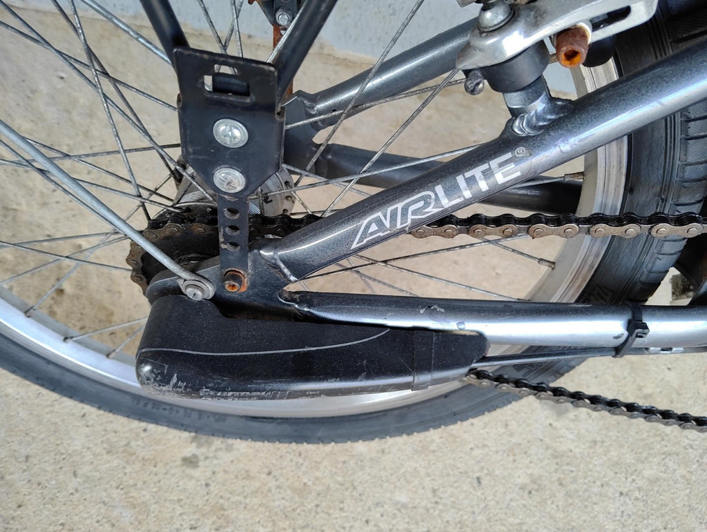 raleigh parkway  lite folding bike great condition adult with removable basket