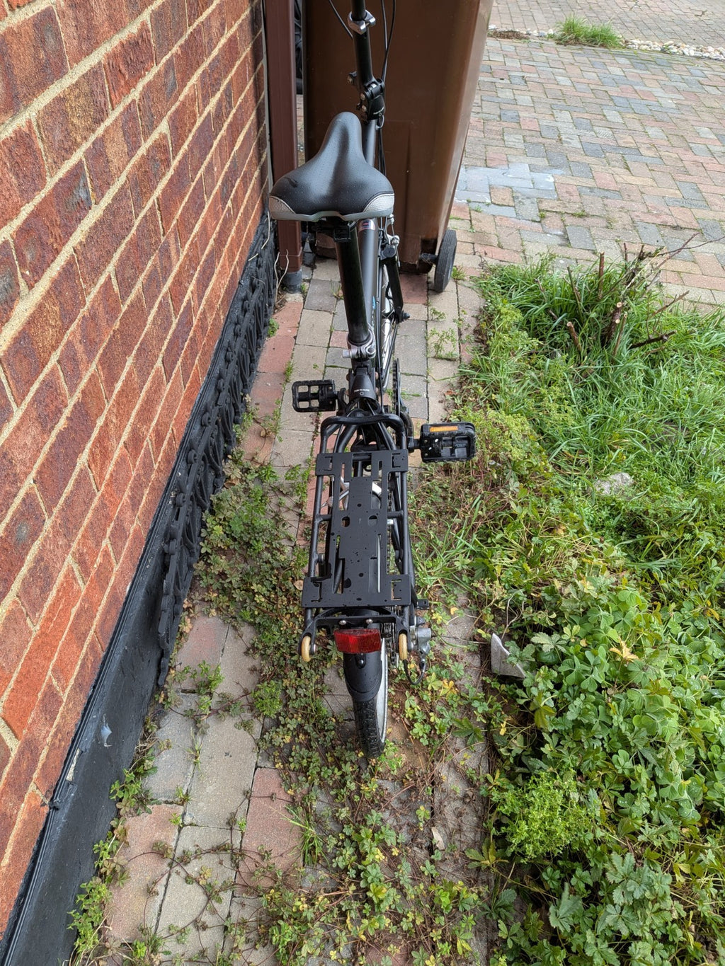 Mezzo D9 Lightweight folding Bike, Hardly Been Ridden, With Original Unused BAG