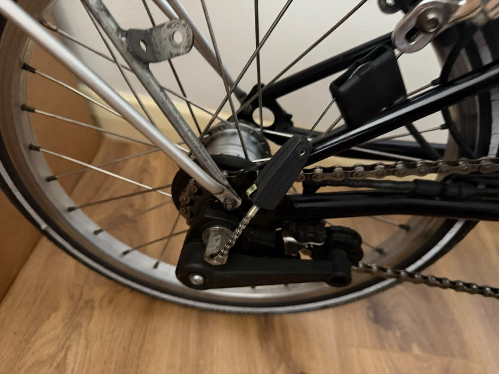 Brompton  M6R (6 Speed) folding bicycle -  (GOOD CONDITION)