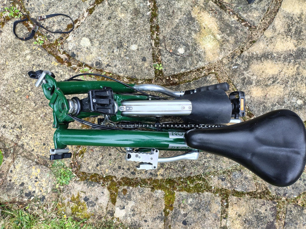 Brompton folding bike 3 speed - racing green - very good condition
