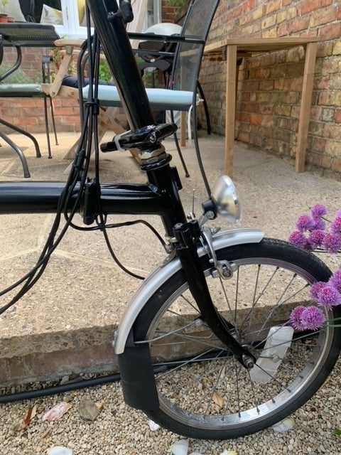 Classic 3-speed Brompton fold up bike with travel bag - great condition